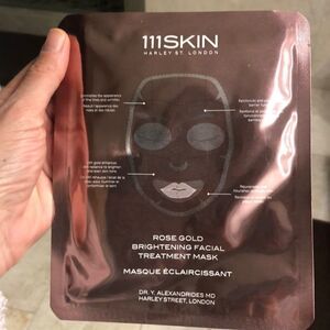 𝅺111skin Harley St. London Rose Gold Facemask